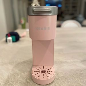 NWOT Keurig One Cup Coffee Maker